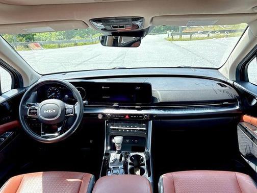 Aurora Black 2022 Kia Carnival SX Prestige