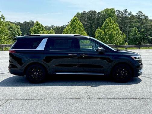 Aurora Black 2022 Kia Carnival SX Prestige