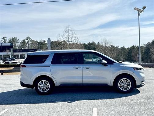 2022 Kia Carnival LXS