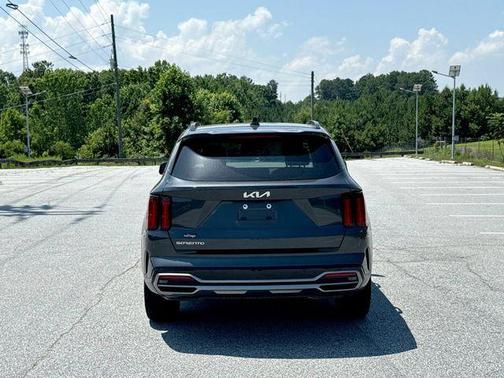 Gravity Gray 2023 Kia Sorento SX