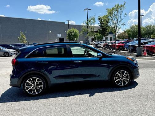 2022 Kia Niro Touring SE