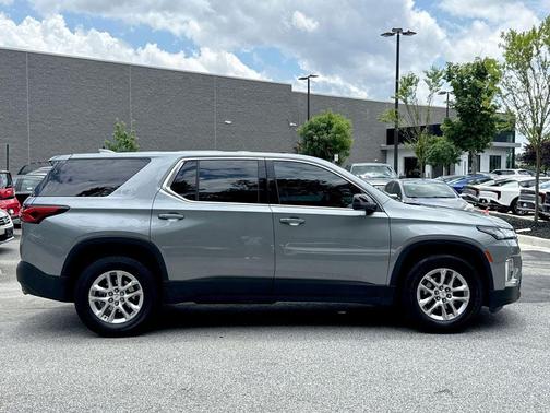 2023 Chevrolet Traverse LS