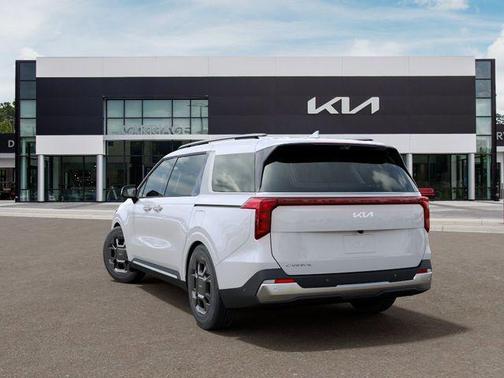 Snow White Pearl 2026 Kia Carnival SX