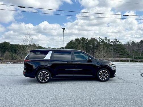 2024 Kia Carnival EX