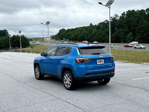 Laser Blue 2022 Jeep Compass Latitude Lux