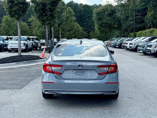 2022 Honda Accord Hybrid Touring