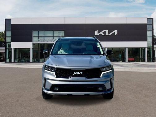 Everlasting Silver 2023 Kia Sorento SX