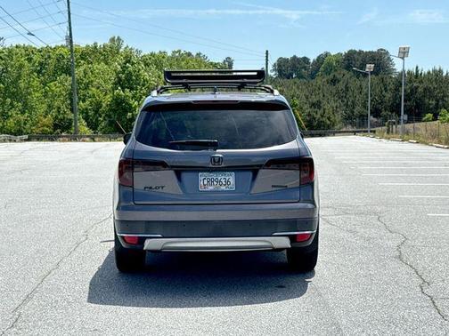 Crystal Black Pearl 2021 Honda Pilot Touring 7-Passenger