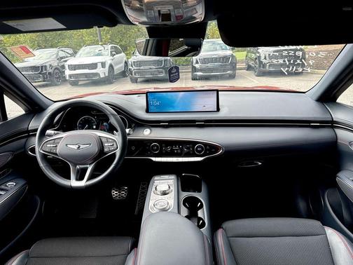 2023 Genesis GV70 2.5T