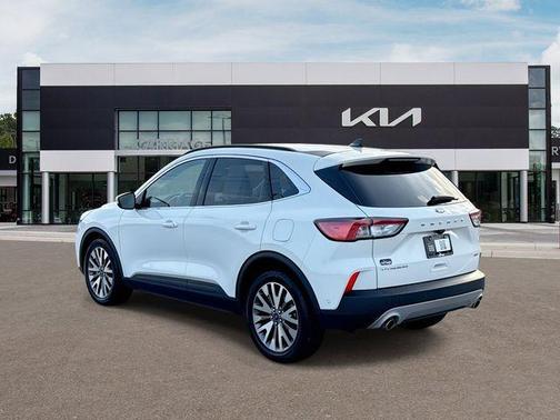 2021 Ford Escape Titanium Hybrid