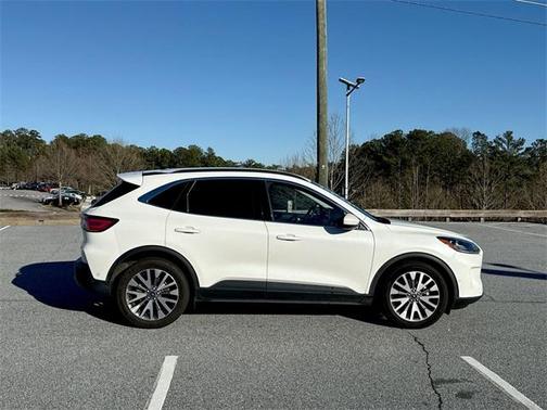 2021 Ford Escape Titanium Hybrid