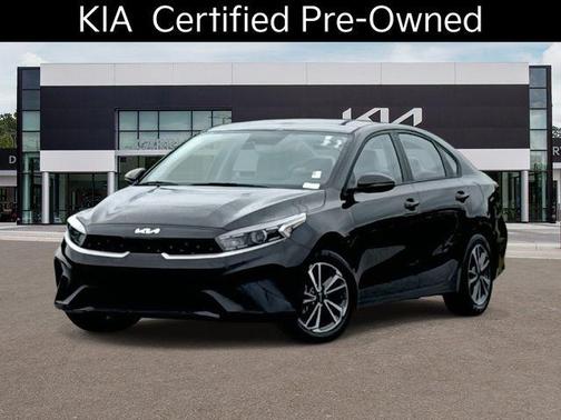 Aurora Black 2023 Kia Forte LXS