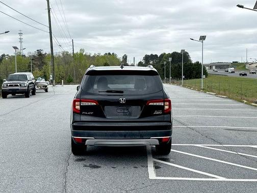 Crystal Black Pearl 2019 Honda Pilot Elite