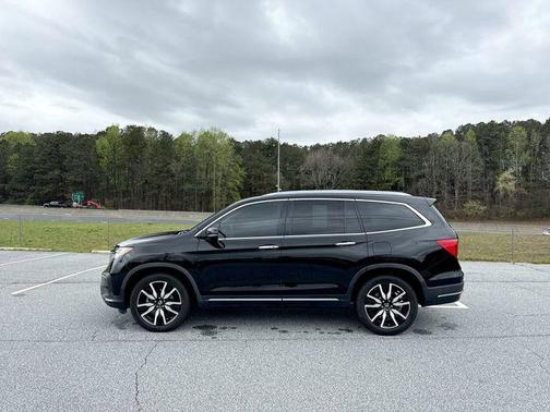 Crystal Black Pearl 2019 Honda Pilot Elite