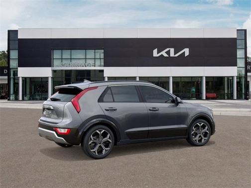 2025 Kia Niro EX Touring