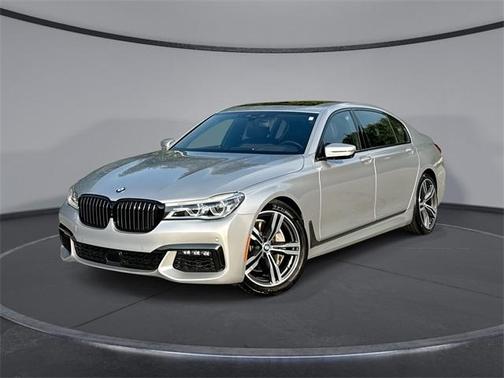 2019 BMW 750 i