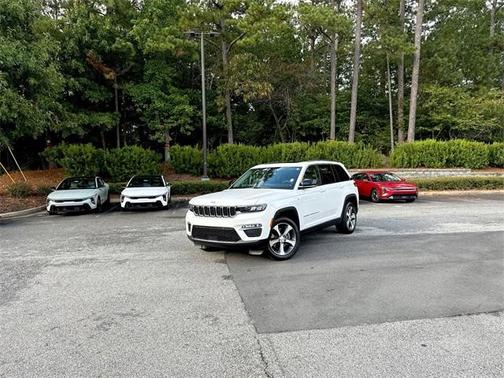 2022 Jeep Grand Cherokee 4xe Base