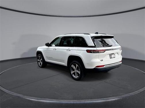 2022 Jeep Grand Cherokee 4xe Base