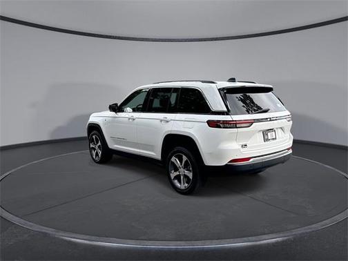 2022 Jeep Grand Cherokee 4xe Base