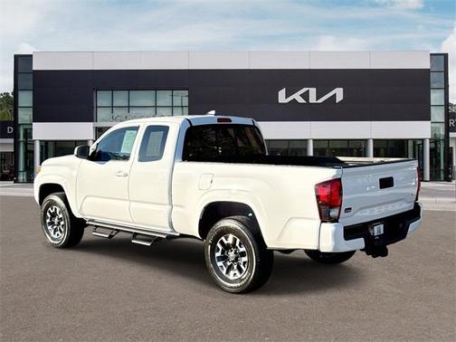 2022 Toyota Tacoma SR