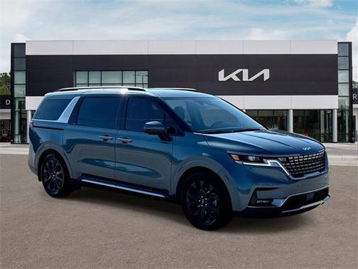 2024 Kia Carnival SX