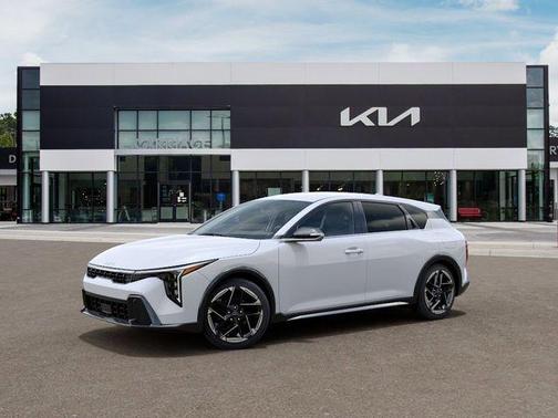 Snow White Pearl 2026 Kia K4 GT-Line