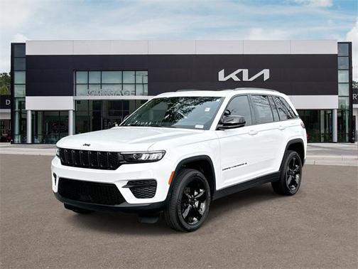 2023 Jeep Grand Cherokee Altitude