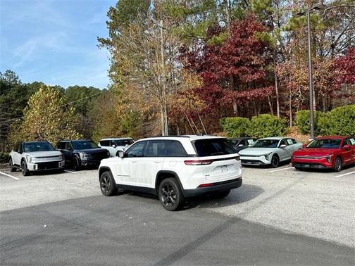 2023 Jeep Grand Cherokee Altitude