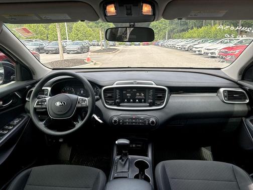 2020 Kia Sorento LX