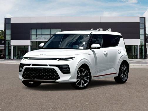 Snow White Pearl 2022 Kia Soul Turbo