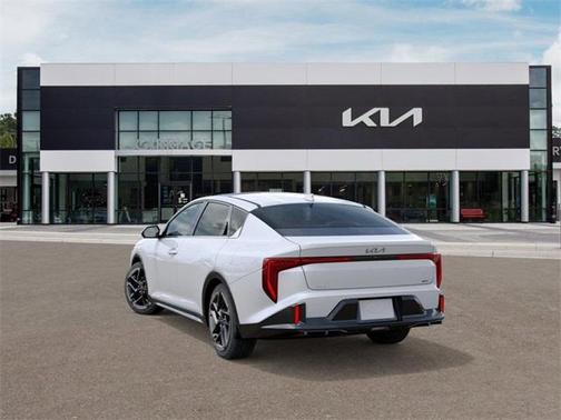 2025 Kia K4 GT-Line