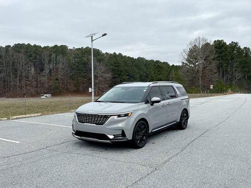 2024 Kia Carnival SX