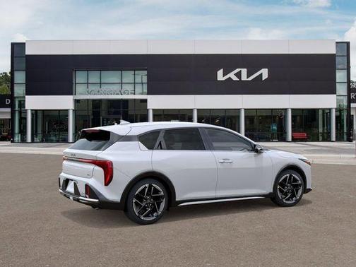 Snow White Pearl 2026 Kia K4 GT-LINE