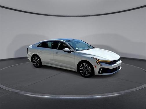 2025 Kia K5 EX