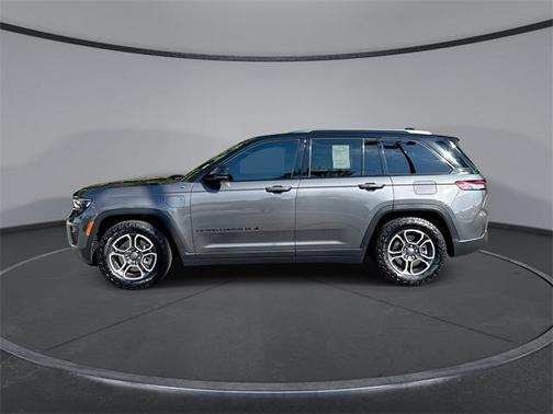2023 Jeep Grand Cherokee 4xe Trailhawk