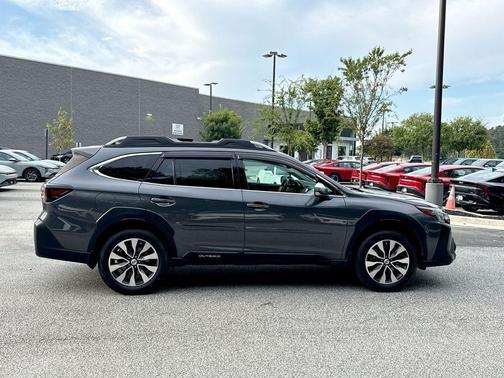 2023 Subaru Outback Touring