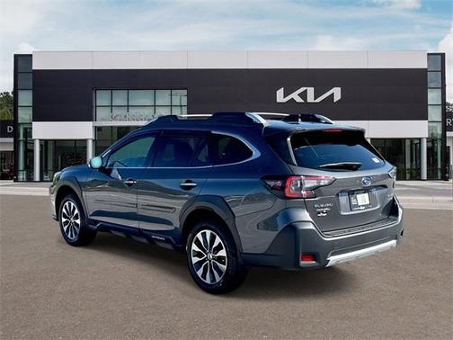 2023 Subaru Outback Touring