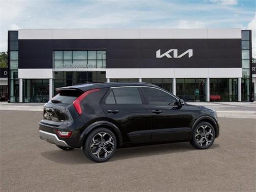 2025 Kia Niro SX Touring