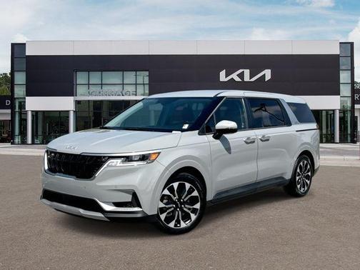Ceramic Silver 2024 Kia Carnival EX