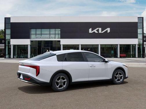 Snow White Pearl 2026 Kia K4 LXS
