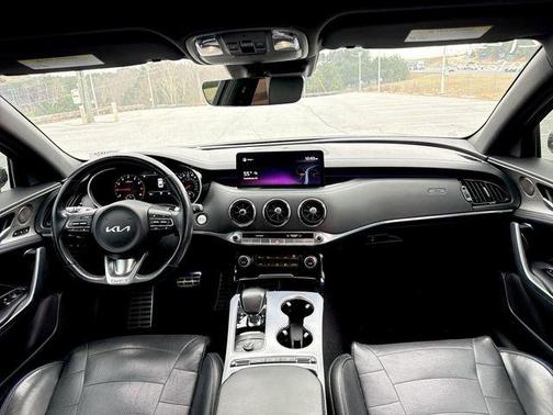 2022 Kia Stinger GT2