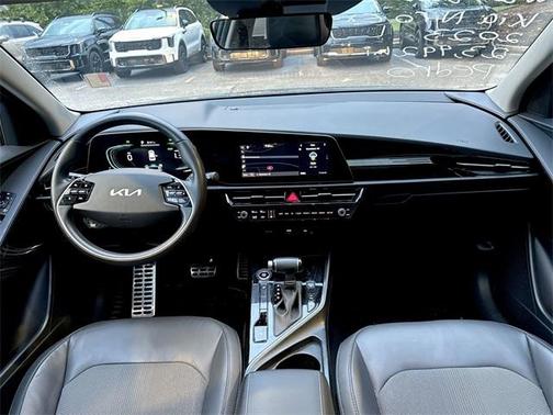 2023 Kia Niro EX Touring