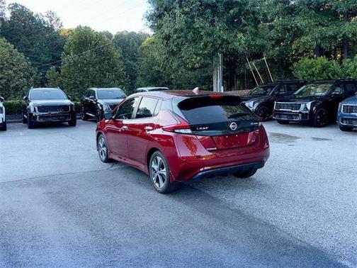 2022 Nissan Leaf SV