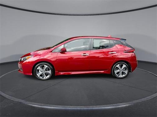 2022 Nissan Leaf SV