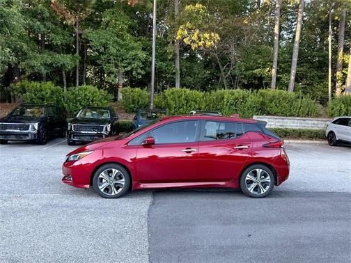 2022 Nissan Leaf SV