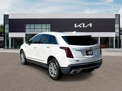2022 Cadillac XT5 Premium Luxury