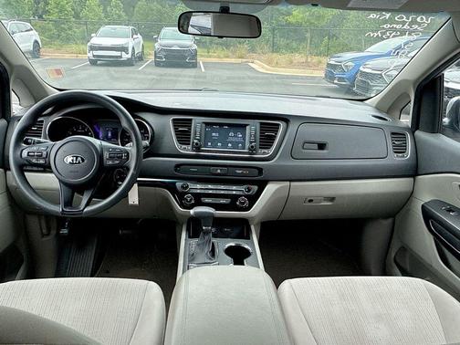 2020 Kia Sedona LX