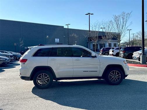 2019 Jeep Grand Cherokee Laredo E