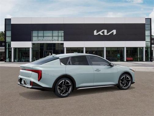 2026 Kia K4 GT-LINE
