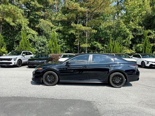 2023 Toyota Camry SE Nightshade